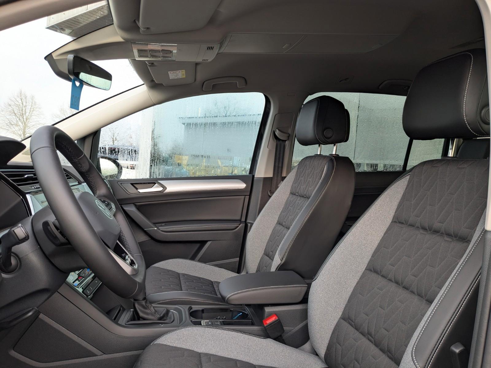 Volkswagen Touran DSG IQ.Drive