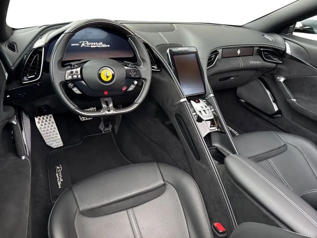 Ferrari Roma Spider