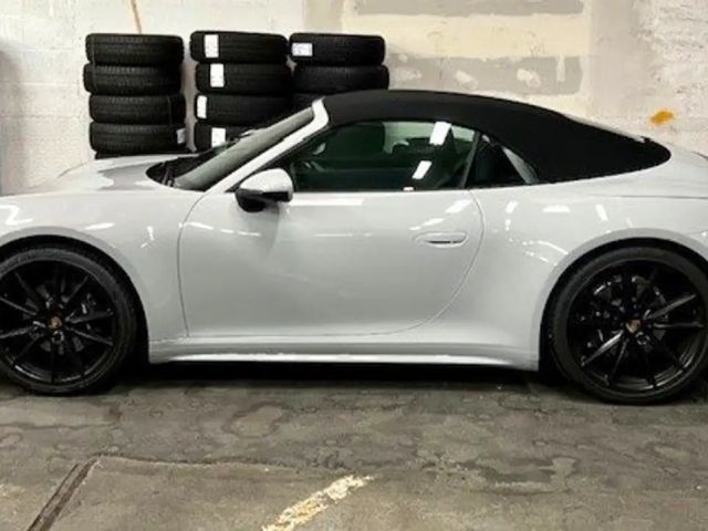 Porsche 992 Cabrio Carrera