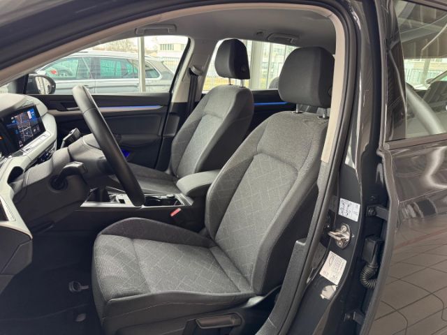 Volkswagen Golf Life Variant