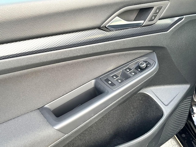 Volkswagen Golf 1.0 TSI