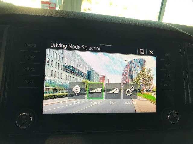 Skoda Karoq 1.5 TSI Sportline