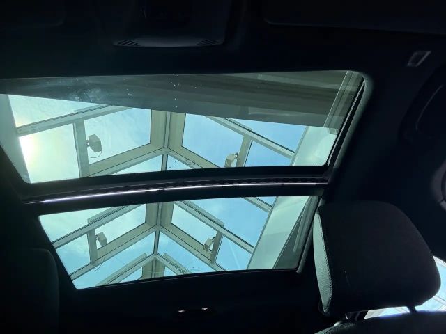 BMW 118 118i Sedan Sport Line