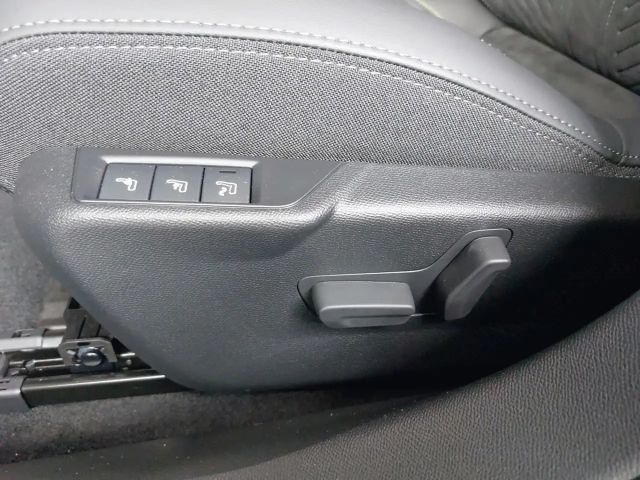 Peugeot E-208 GT-Line Hybrid