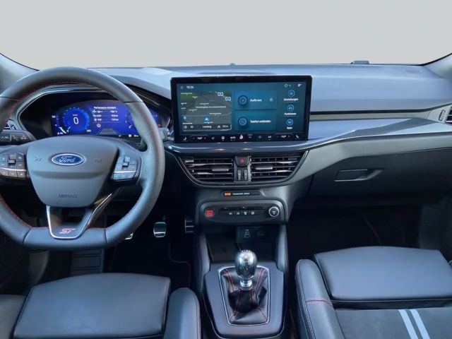 Ford Focus EcoBoost ST Line