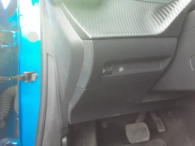 Peugeot E-208 Active Pack