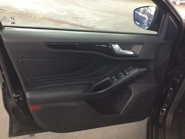 Ford Focus EcoBoost ST Line