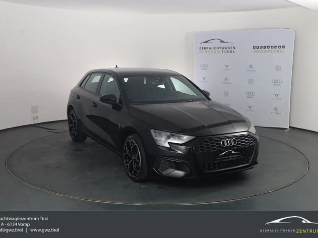 Audi A3 40 TFSI Hybride S-Tronic Sedan