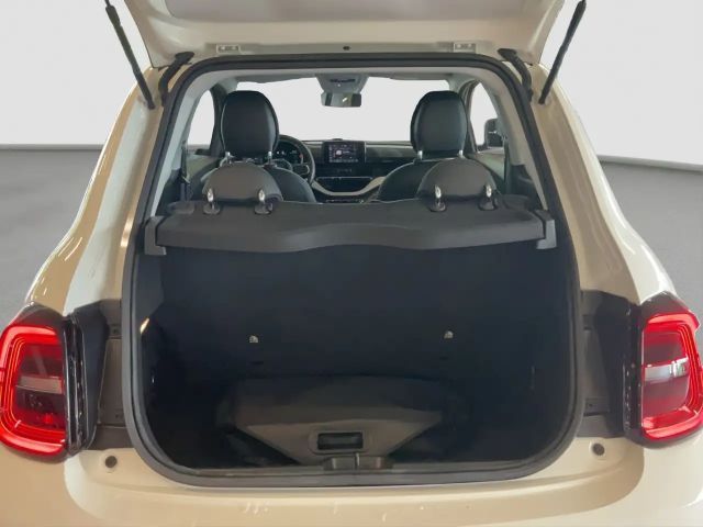 Fiat 500e + Radio- & Winterpaket