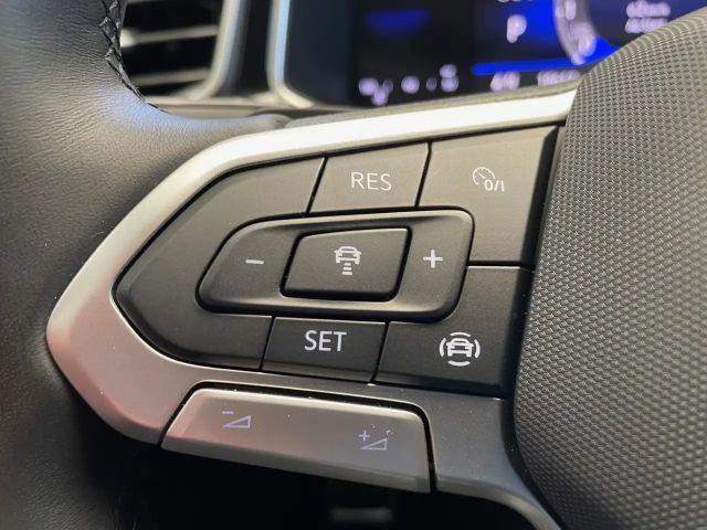 Volkswagen T-Roc 1.5 TSI DSG IQ.Drive R-Line