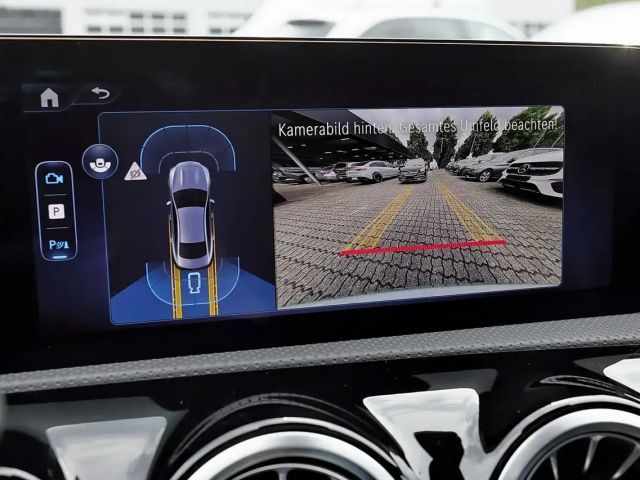 Mercedes-Benz CLA 200 AMG Line Coupé