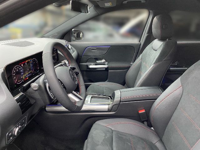 Mercedes-Benz GLA 200 AMG Line