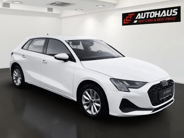 Audi A3 30 TFSI Sedan