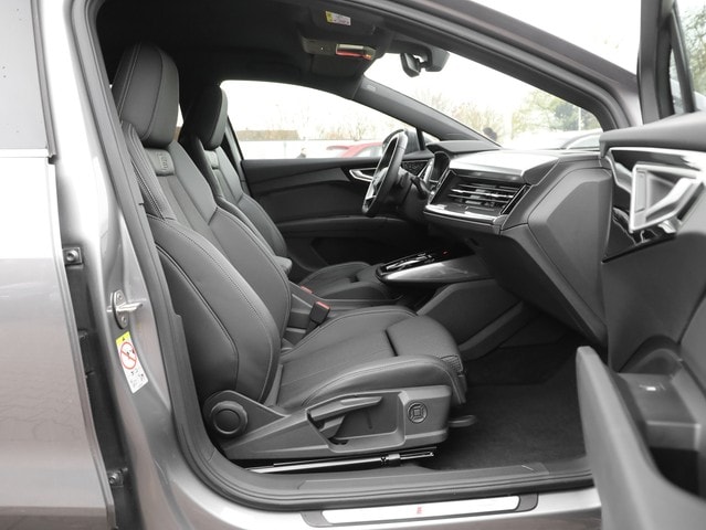 Audi Q4 e-tron SUV 45 e-tron Audi Q4 e-tron