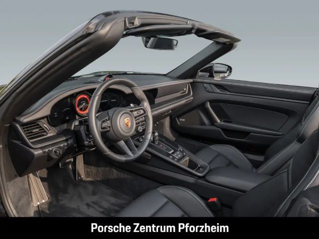 Porsche 992 4 Cabrio Carrera GTS