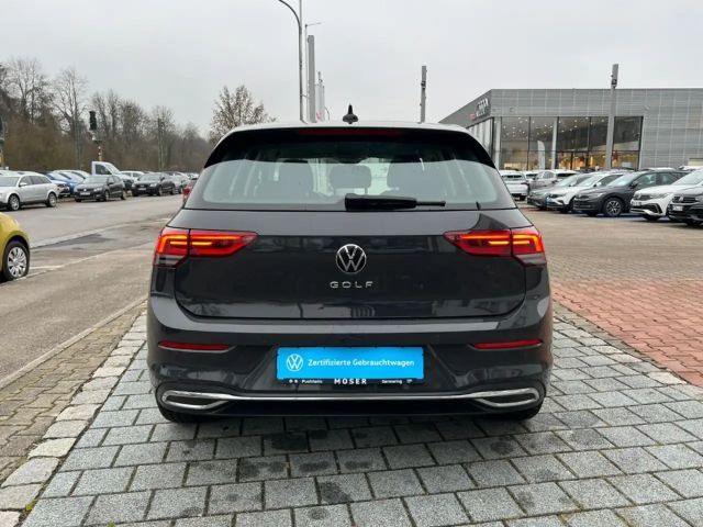 Volkswagen Golf 1.5 TSI Style