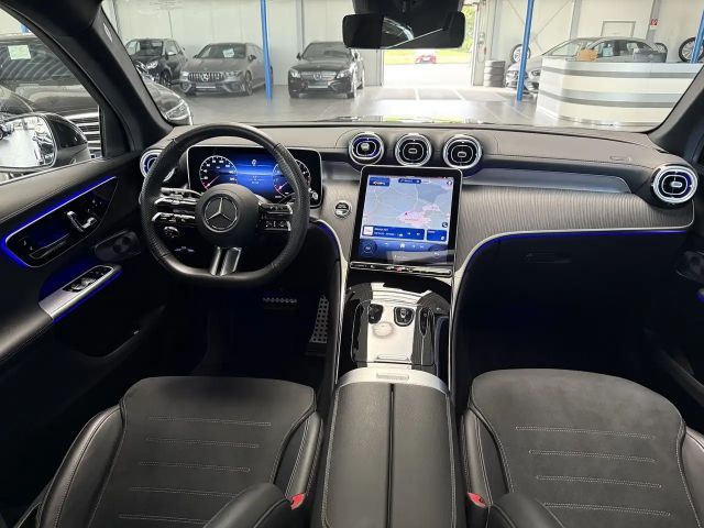 Mercedes-Benz GLC 300 4MATIC AMG Line Premium
