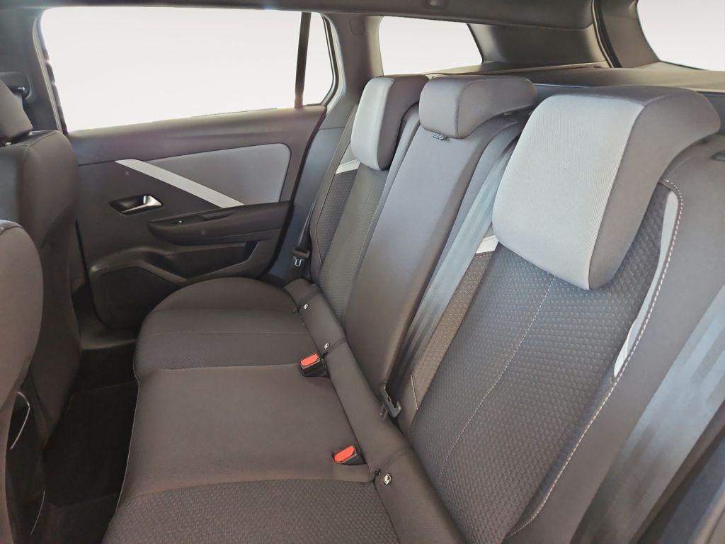 Opel Astra 1.2 Turbo Edition Sports Tourer Turbo