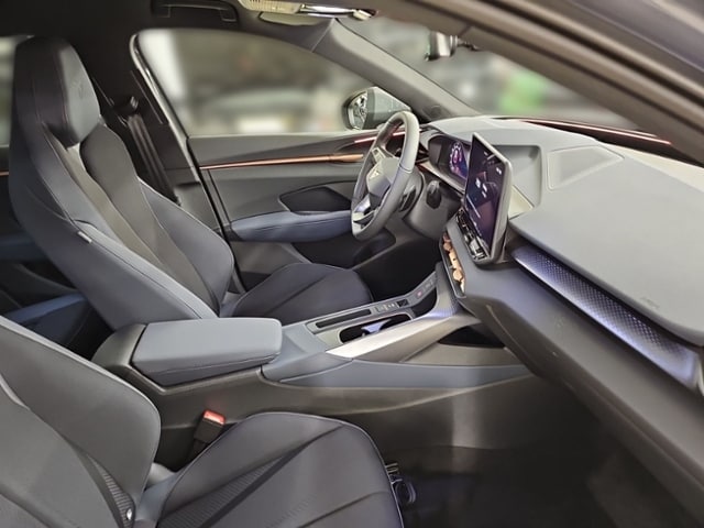 Cupra Terramar 2,0 TSI DSG LED AHK EL-HK RFK SHZ