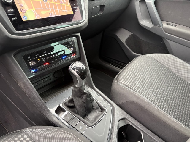 Volkswagen Tiguan Tiguan ACTIVE 1,5TSI NAV LED ACC PARK SITZHZ MFL