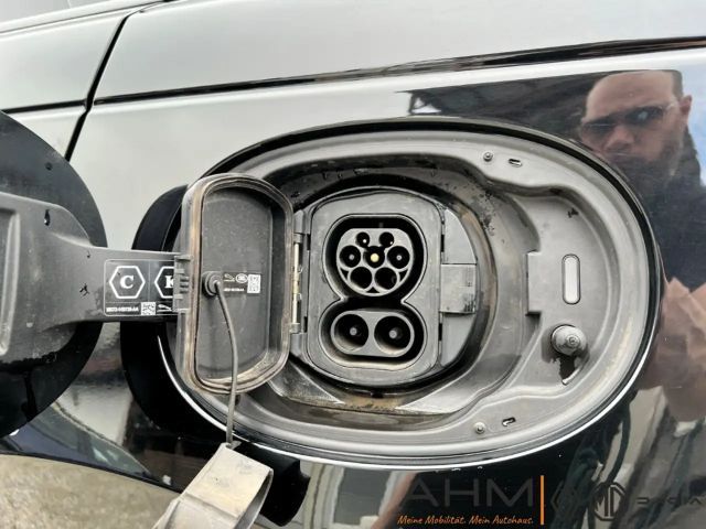 Land Rover Range Rover Velar P400e
