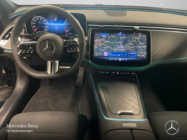 Mercedes-Benz E 200 AMG Line Sedan