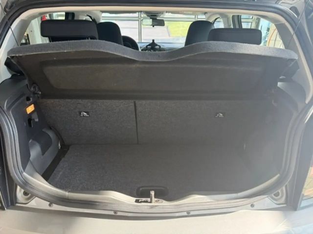 Volkswagen up! 1,0 KLIMA RADIO ZV