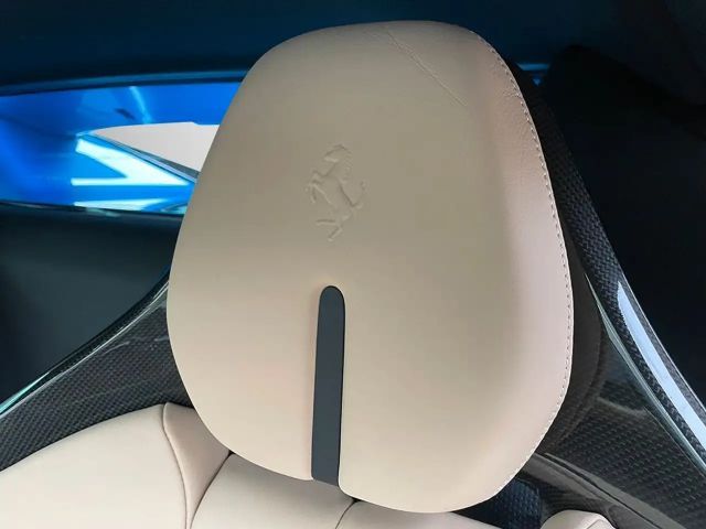 Ferrari 296 GTS Carbon / Lift *Ferrari-Dresden*