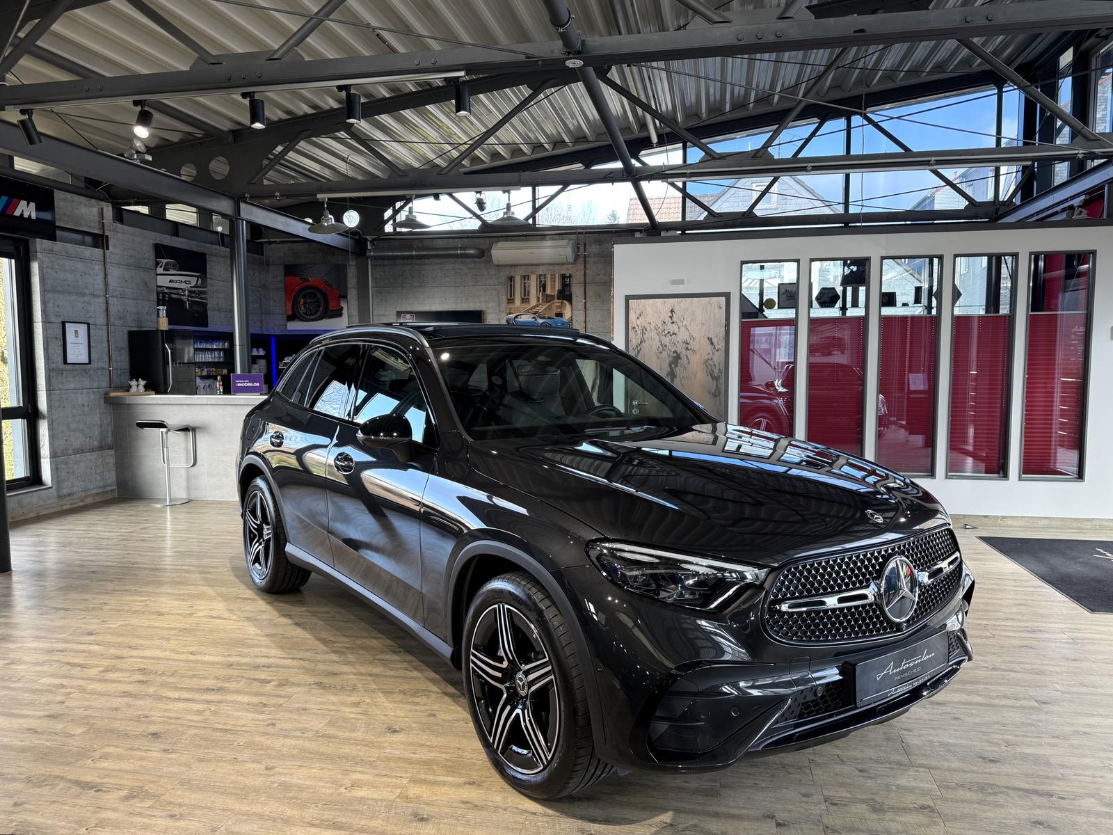 Mercedes-Benz GLC 300 4MATIC AMG Line
