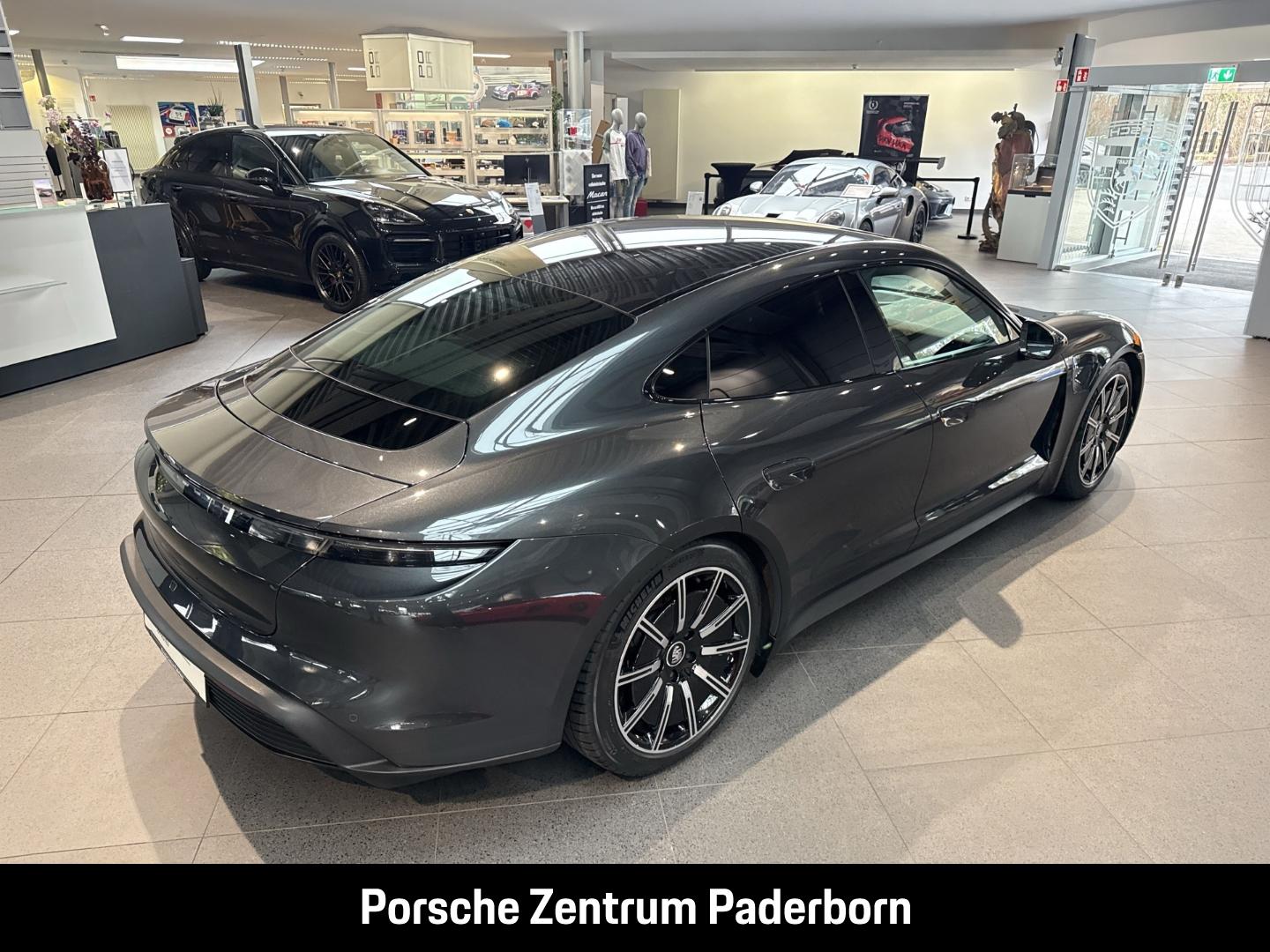 Porsche Taycan InnoDrive Head-Up Luftfederung 20-Zoll