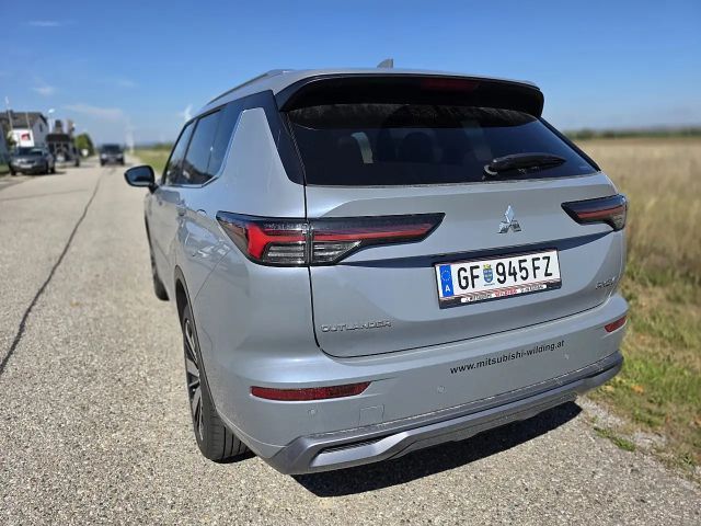 Mitsubishi Outlander PHEV
