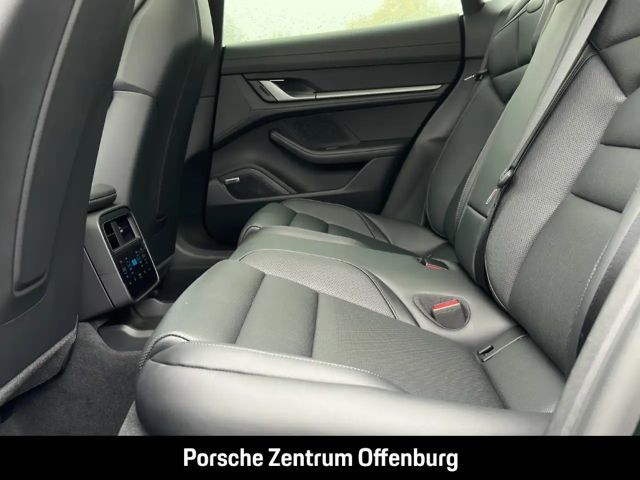 Porsche Taycan 4S Cross Turismo