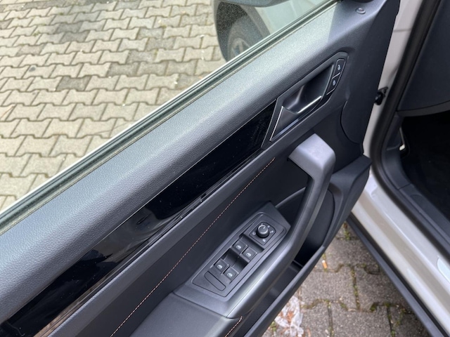 Volkswagen T-Roc 1.5 TSI Cabriolet R-Line