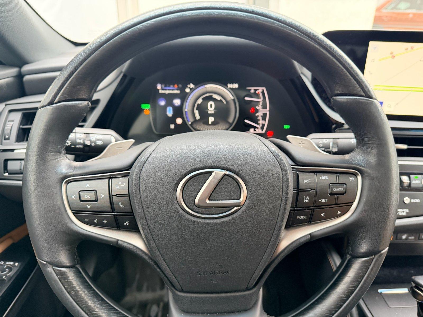 Lexus ES Luxury Line