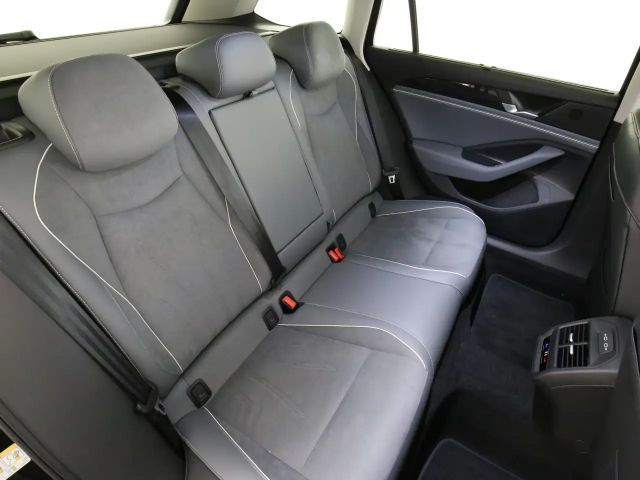 Volkswagen Passat 1.5 TSI Business DSG Variant