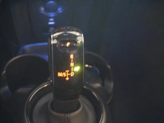 MINI Cooper COOPER 1,5 CAMDEN LEDER NAVI LED SHZ TEMPOMAT 17"