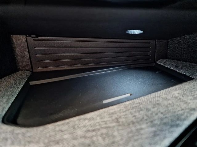 Peugeot E-5008 GT-Line