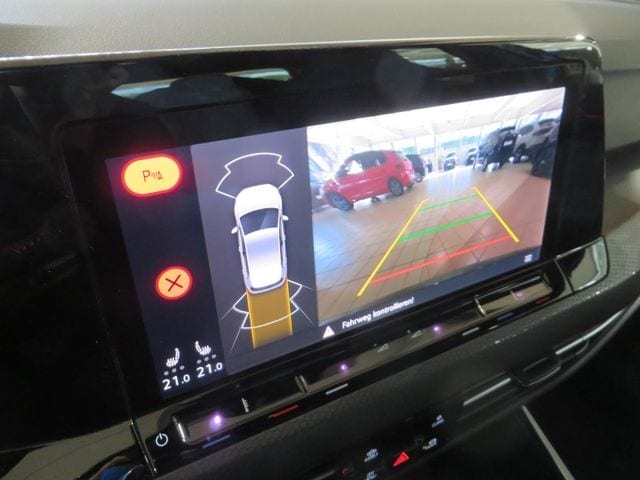 Volkswagen Golf 2.0 TSI DSG Golf VIII