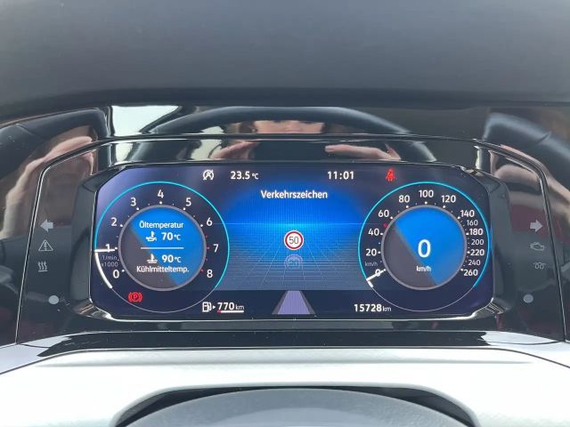 Volkswagen Golf 1.5 TSI Golf VIII Life