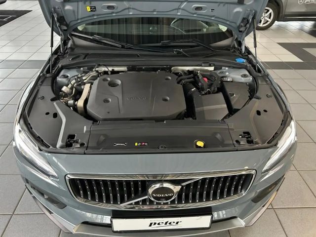 Volvo V90 Cross Country AWD
