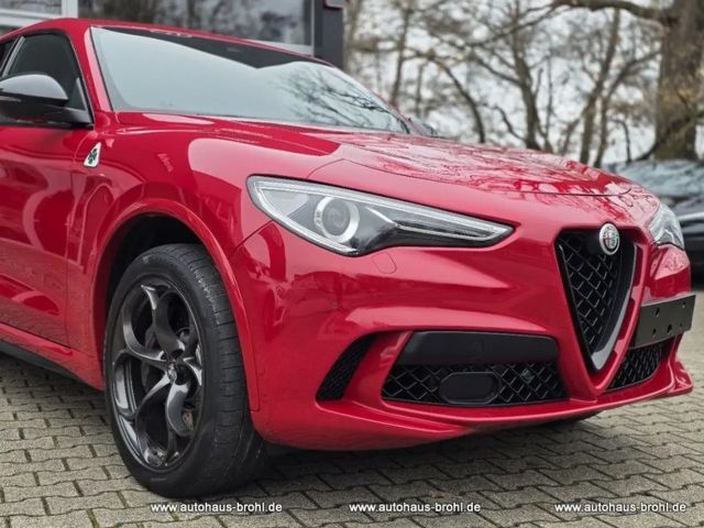 Alfa Romeo Stelvio Q4 Quadrifoglio