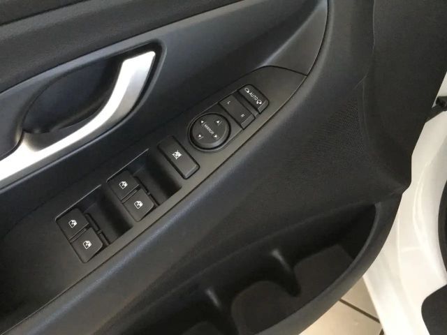 Hyundai i30 Hybrid Prime