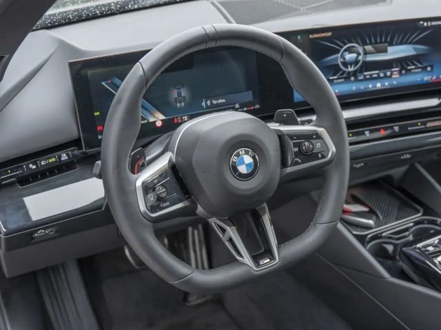 BMW 520 520d M-Sport Touring xDrive