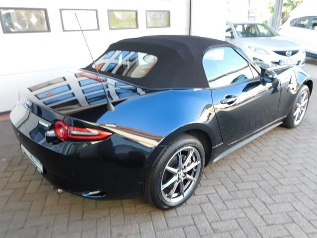 Mazda MX-5 Exclusive-line SkyActiv