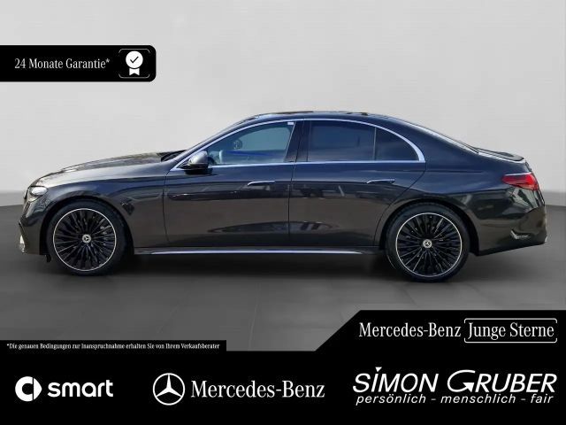 Mercedes-Benz E 220 AMG Line E 220 d Sedan