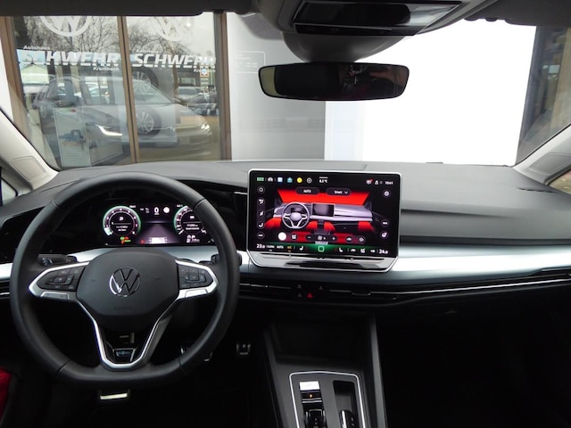 Volkswagen Golf 1.5 eTSI Variant