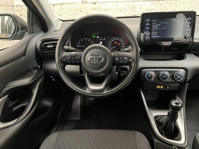 Toyota Yaris Active VVT-i