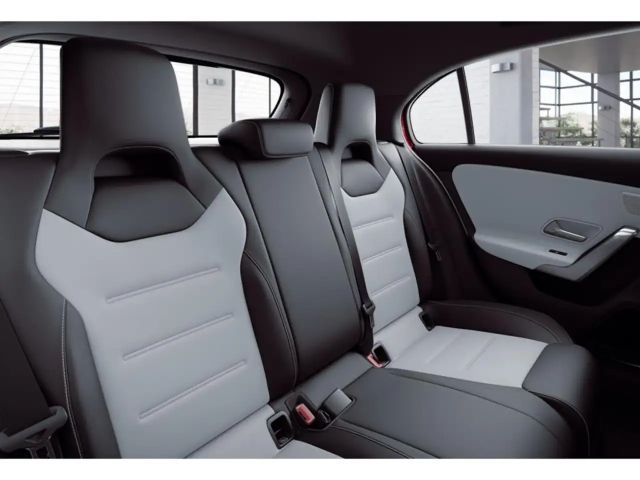 Mercedes-Benz A 250 A 250 e