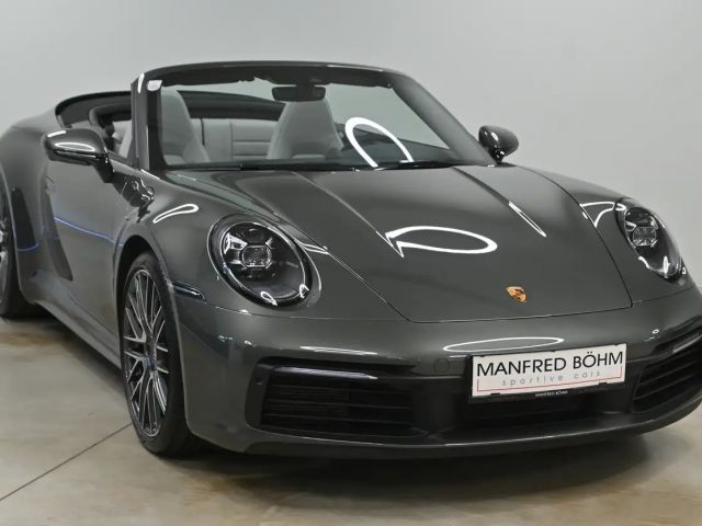 Porsche 992 4 Cabrio Carrera