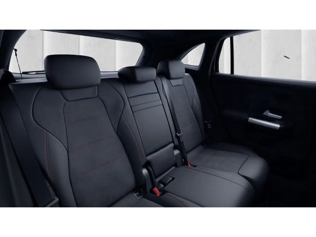 Mercedes-Benz GLA 250 4MATIC AMG Line